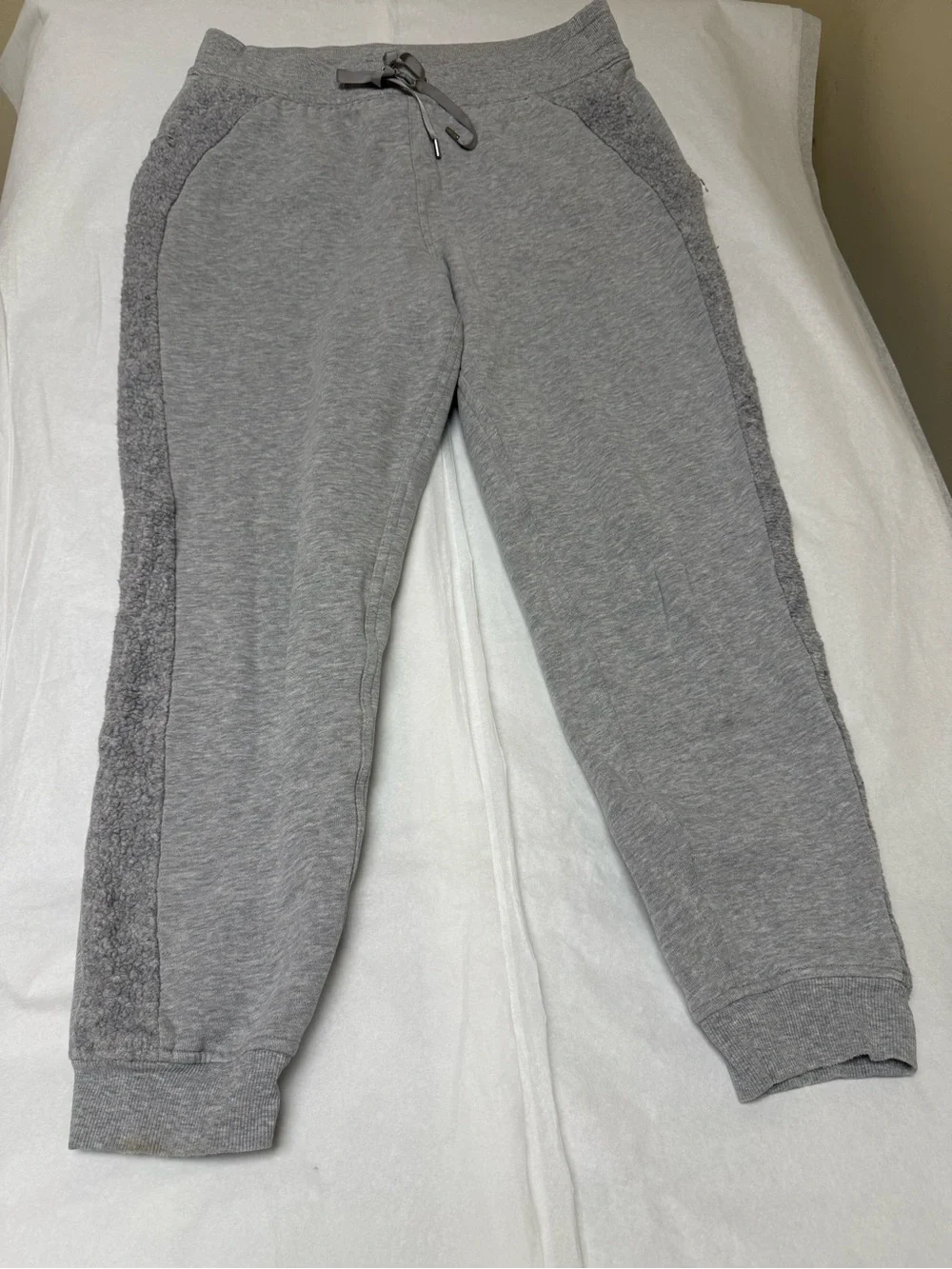 Lululemon Scuba Jogger *Sherpa Stripe Heathered Core Light Grey🌼